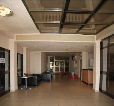 Hotel Saint Thomas Lome Exterior photo